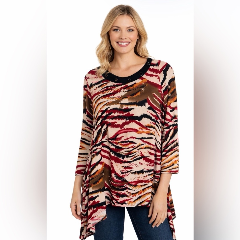 Isabel Animal Print Asymmetrical Tunic Top – Grommet Neckline